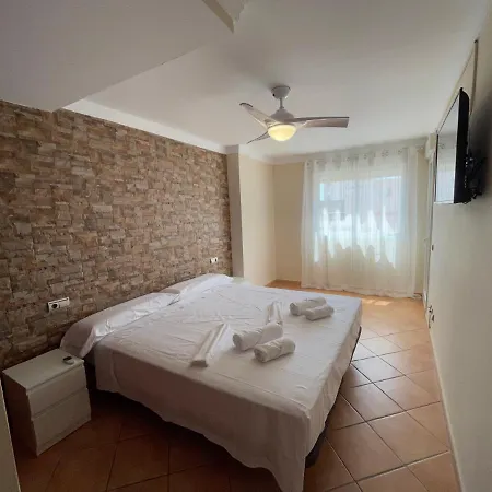 Apartamento En Edificio Albaida, Garaje Y Piscina *