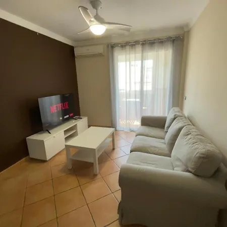 Apartamento En Edificio Albaida, Garaje Y Piscina Apartment Estepona
