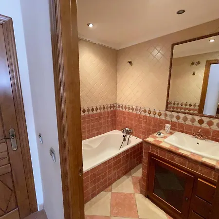 Apartamento En Edificio Albaida, Garaje Y Piscina Apartment